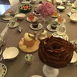 Couette-café Peonia At - Maison D'hôtes D'exception