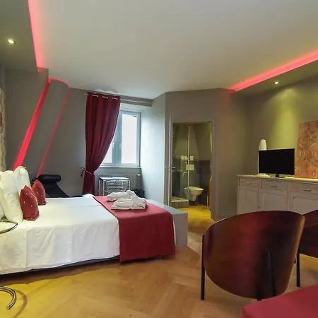 Peonia At - Maison D'hotes D'exception 4*